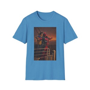 Camiseta de Deadpool y Wolverine con escena del Titanic de Marvel Rivals imagen 10