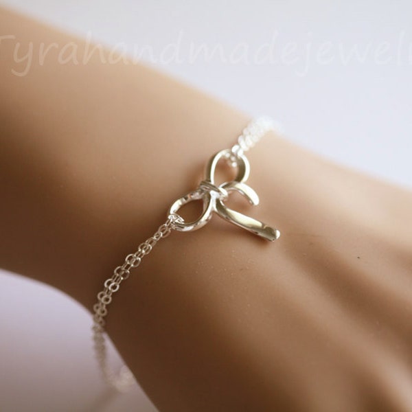Silver Crystal Knot Bracelet main image 1