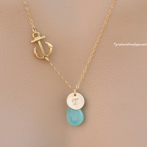 Collar de ancla de oro, ancla lateral, inicial personalizado y piedra, ancla de los marineros, joyería de la boda, regalos de la dama de honor, fuerza
