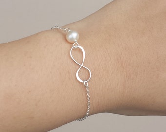Lot de 2, bracelet infini perle, figure huit bracelet, bracelet de naissance, infini personnalisé, cadeau de fête de mariage, cadeaux de demoiselle d’honneur