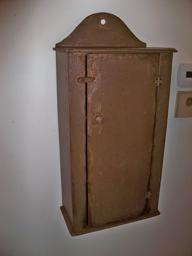 Large Shaker Wall Cabinet Image 0