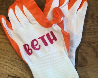 personalized garden gloves- Garden gloves- gardening gloves- gift for her- garden lovers gift- gardener gift- unisex garden gloves