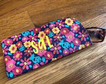 glasses case- soft glasses case- soft case for glasses- eyeglasses case- sunglasses case- personalized glasses case- monogram glasses case