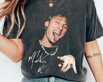 Machine Gun Kelly Tongue Out Png, Grafika MGK Vintage do pobrania w wersji cyfrowej, Edgy Pop Punk w formacie PNG, Projekt trasy koncertowej, Fan Art do druku