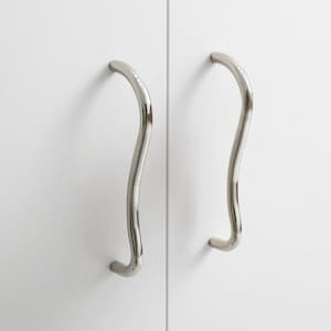 Chrome Curved Cabinet Pulls: Wavy Wardrobe Door Handles