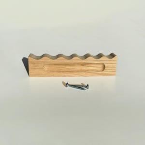 Tirador de madera ondulado para armario, tirador de cajón escandinavo, herrajes de madera maciza para muebles, arce, roble, fresno, haya, abedul, varios tamaños.