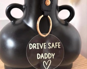 Personalised Acrylic Dad Keyring, Funny Daddy Keychain, Father's Day Gift