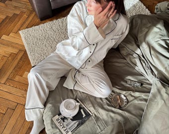 Conjunto de cama de luxo em algodão cor oliva com debrum branco, roupa de cama em cetim, capa de edredom em algodão, 2 fronhas.