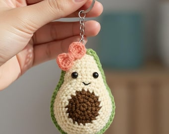 Schema per portachiavi all'uncinetto a forma di avocado / Tutorial PDF per realizzare un peluche amigurumi