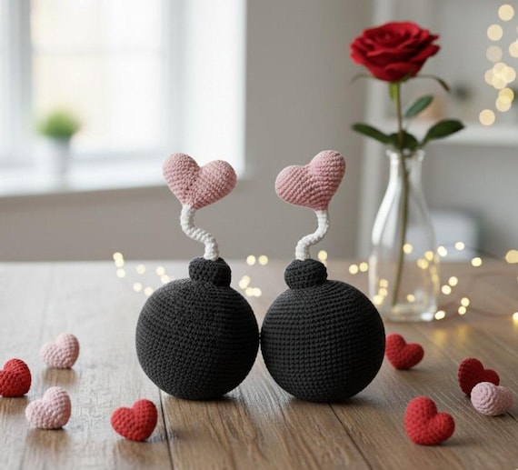 Love Bomb Crochet Pattern | Valentine's Day Amigurumi (PDF Pattern + Video Guide)