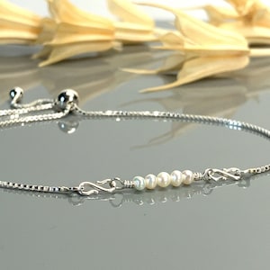 Linear chain deals bracelet