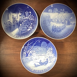 Set of Three Vintage Bing and Grondahl Jule Aften Annual Christmas Plates 1968-1970