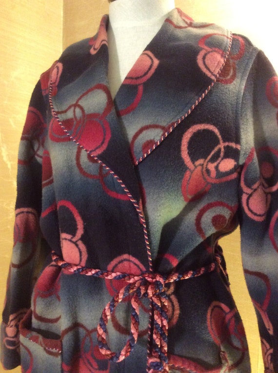Vintage Beacon Art Deco Pattern Ombré Robe