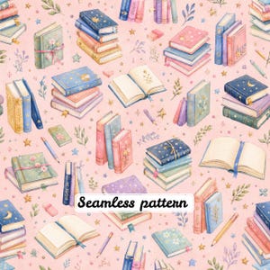 Op de afbeelding: Een naadloos patroon met aquarelillustraties van stapels boeken, open boeken, potloden en kleine sterren op een lichtroze achtergrond. De boeken zijn afgebeeld in diverse kleuren zoals blauw, roze, groen en geel met bloem- en sterrenmotieven.