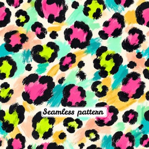 Può includere: Un motivo senza cuciture caratterizzato da un vivace design leopardato con contorni neri. Le macchie sono riempite con pennellate rosa brillante, giallo neon e turchese su uno sfondo color crema. Il testo Seamless pattern è visibile.