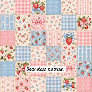 Puede incluir: Un diseño de tela de patchwork con una cuadrícula repetitiva de cuadrados con motivos de fresas, cuadros vichy rosas y azules, flores, lunares, rayas y lazos decorativos en tonos rosa, azul, rojo y crema.
