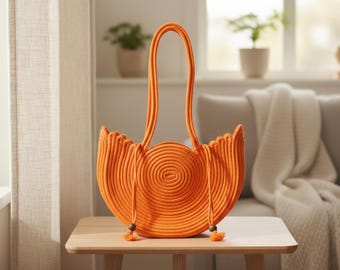Bolso tote de cuerda con cisne naranja: lujoso bolso de hombro con un llamativo diseño de paja y forro interior.