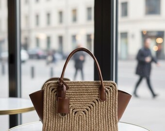 Brązowa torba z juty i słomy – minimalistyczna torebka na ramię ze sztucznej skóry