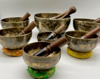 Handmade Himalayan Singing Bowl Set – 7 Chakra Healing Tibetan Meditation Bowls