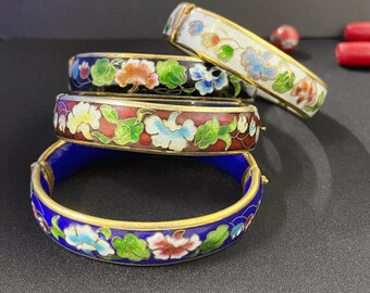 Brazalete chino cloisonné vintage de los años 70, pulsera de esmalte floral con lirio de los valles, joyería bohemia retro artesanal para mujer.