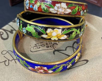 Pulsera china cloisonné vintage de los años 70, joyería de esmalte retro hecha a mano, devuelta a stock antiguo, regalo coleccionable artesanal tradicional para ella.