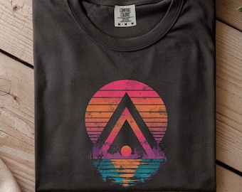 Retro Geometric Sunset T-Shirt, Comfort Colors 1717 Tee, Vintage Aesthetic Nature Top, Abstract Mountain Shirt, Boho Sun Graphic Unisex Gift