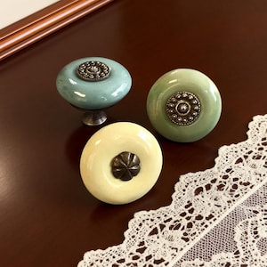 Keramisk lådknopp, unika byråknoppar - dekorativa handtag