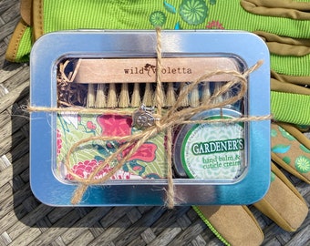 Gardener's Gift Tin / Birthday Gift for Her / Women's Garden Gloves and Gardening Gift Tin / Gift for Garden Lovers