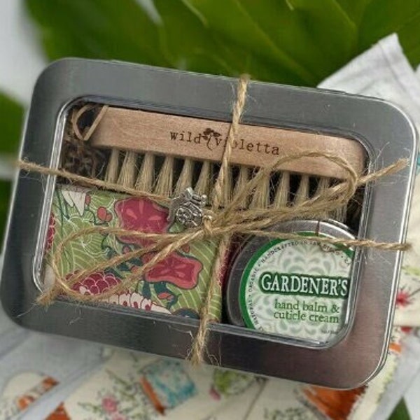 Mother's Day Grandma Mom Gardener's Gift Tin / Women's Garden Gloves and Gardening Gift Tin / Gift for Garden Lovers