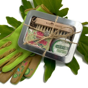 Gardener&#39;s Gift Tin / Women&#39;s Garden Gloves and Gardening Gift Tin / Gift for Garden Lovers