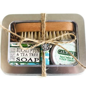 Horticulture Gardening Gift for Men, Gift for Dad, Gardener&#39;s Soap, Nail Brush, Gardener&#39;s Balm, Cuticle Cream