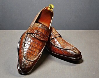 Vintage Bally Crocodile Loafers | Swiss Exotic Skin Tassel  display picture 2
