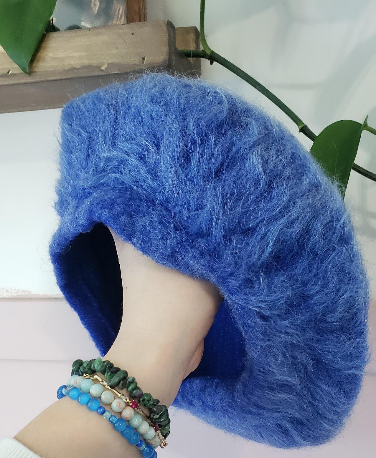 Vintage Angora Wool Beret - Cobalt Blue - Made in Czechoslovakia - Mid-Century Style