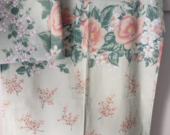 Rare Vintage Pequot Floral Queen Sheet Set - Pink & White Percale - 70s Cottagecore