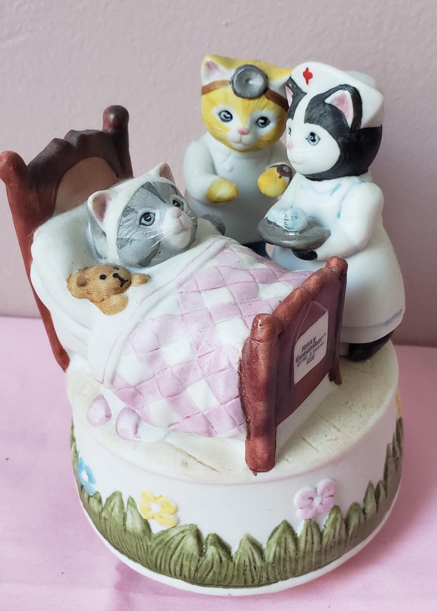Tabby cat music box - Etsy 日本