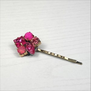 Gem Cluster Jeweled Bobby Pin in Pinks image 5