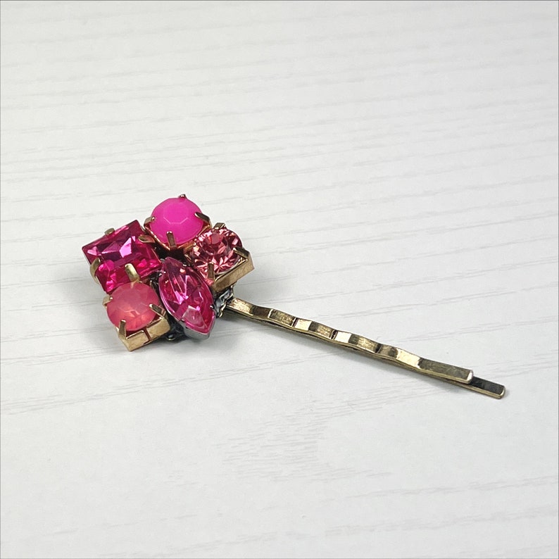 Gem Cluster Jeweled Bobby Pin in Pinks image 5