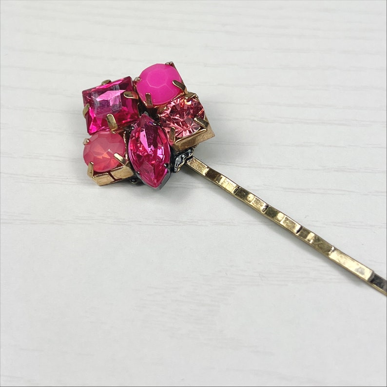 Gem Cluster Jeweled Bobby Pin in Pinks image 1