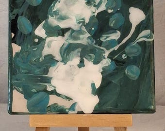 Personalized Wintergreen Pour Painted Ceramic Tile with Easel | Handmade Abstract Art Tile Decor | Green White Mini Tile
