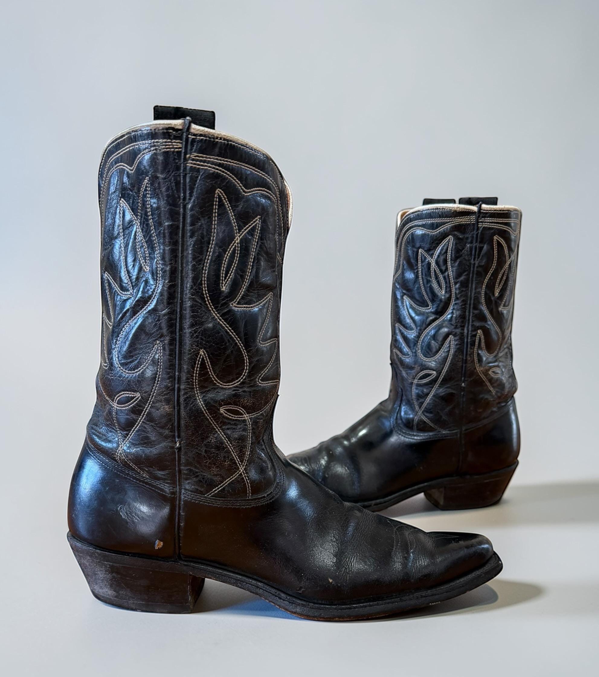 1960s • Acme Classic Western • Men’s 12 B • Vintage Cowboy Boots Cloth Pulls Acme Pee Wee Boots - Etsy main image 3
