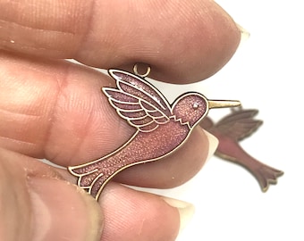 Hummingbird charm peach coral enamel - antique brass