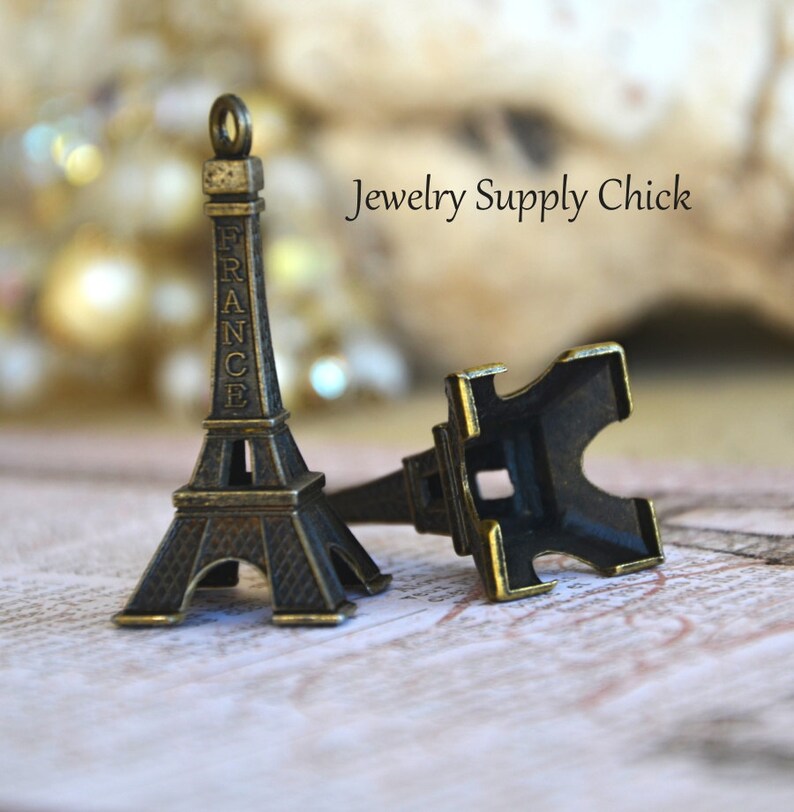 Pendentif charm Tour Eiffel - Laiton antique (2) image 2