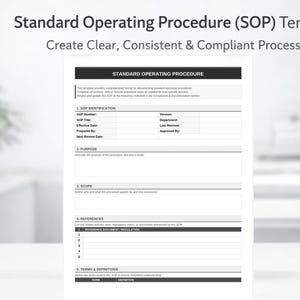 Może przedstawiać: Biały dokument zatytułowany "Standard Operating Procedure (SOP) Template" z tekstem "Create Clear, Consistent & Compliant Processes." Dokument zawiera sekcje dotyczące identyfikacji SOP, celu, zakresu, odniesień i terminów.