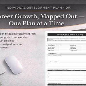 Peut inclure: Image d'un Plan de Développement Individuel (IDP) avec le texte "Career Growth, Mapped Out - One Plan at a Time." L'image comprend un ordinateur portable, une souris et un formulaire IDP imprimé. Le plan est conçu pour aligner les objectifs de carrière et les compétences.
