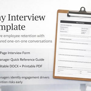 Puede incluir: Un portapapeles con un formulario de entrevista impreso, un bolígrafo y una taza de café. El formulario se titula "Stay Interview" e incluye secciones para la información del empleado y las preguntas de la entrevista. La imagen también incluye texto que dice "3-Page Interview Form" y "Editable DOCX + Printable PDF."