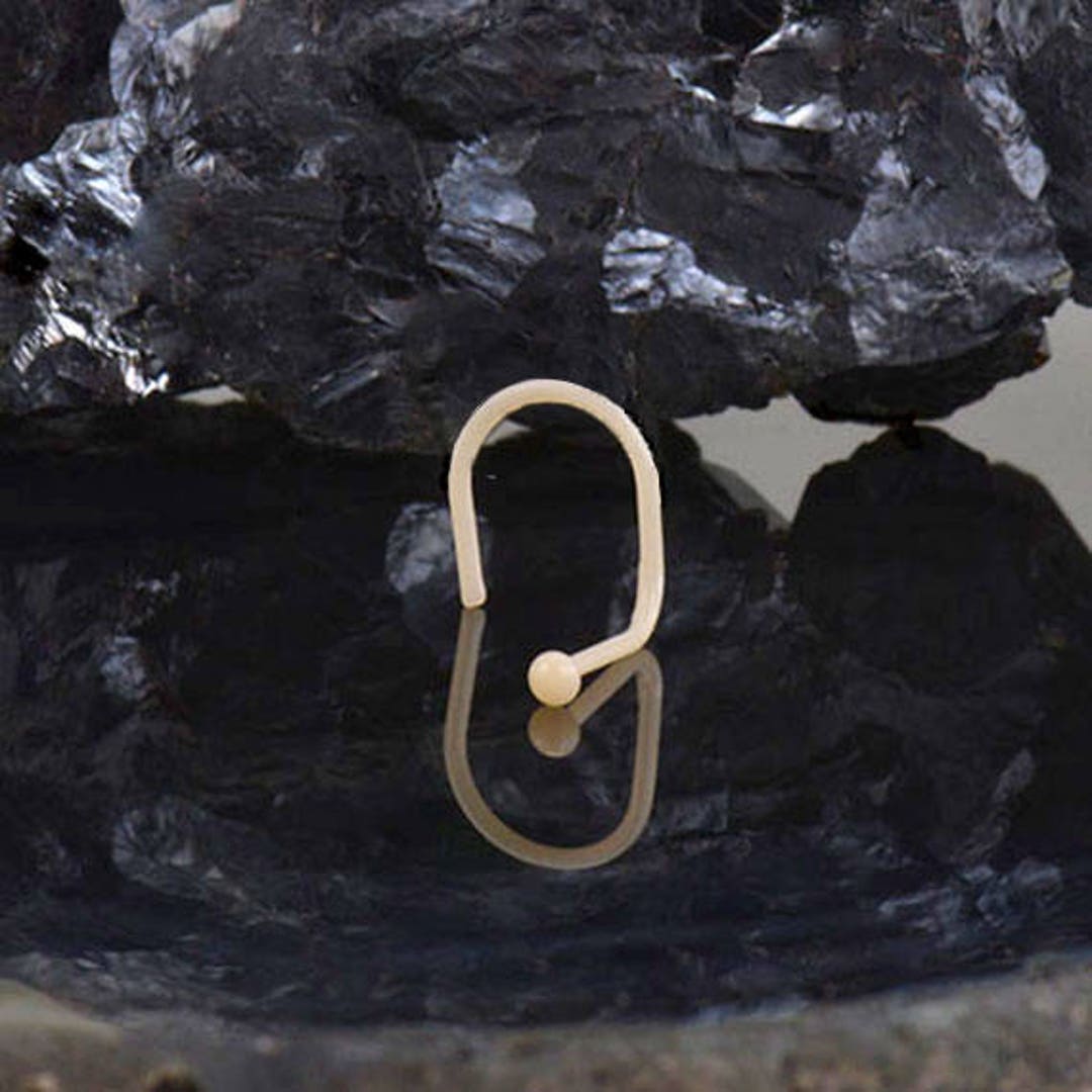 Bioflex Nose Ring, Screw, Retainer Stud, 1.5mm Disc Design. Flesh