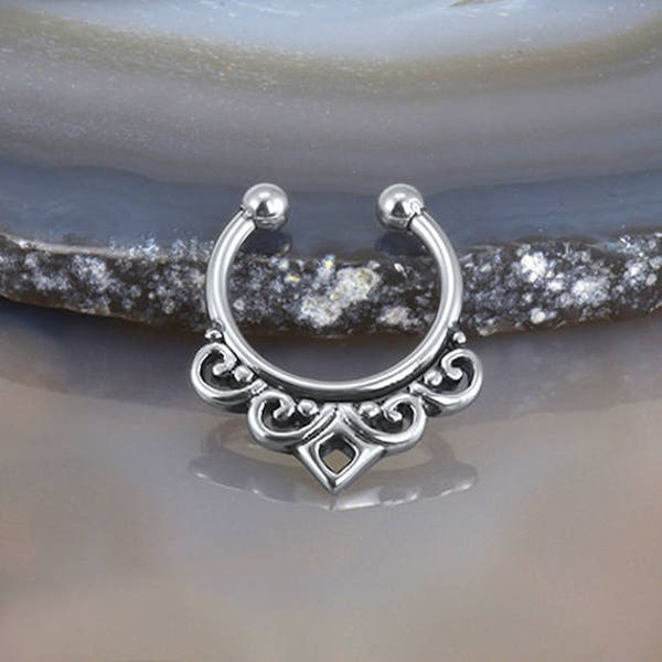 Surgical Steel Non-Piercing Clip-On Hoop Earrings & Septum Rings – Fake Illusion Style, Multiple Sizes