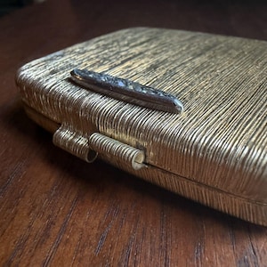 Vintage Gold Tone Engine-Turned Compact Case Rhinestone Mini Card Pill Holder