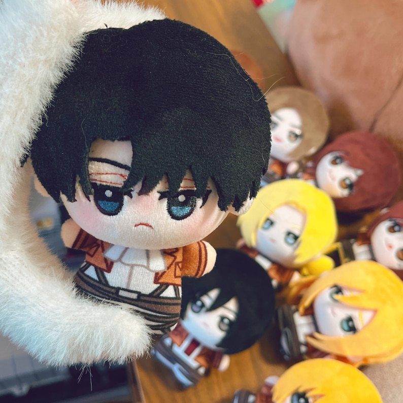 Attack on Titan 10cm plushies Levi Eren Mikasa Armin Hange Annie Ymir Historia Erwin Sasha, Anime fans gift, plush toys, handmade plushies bild 2