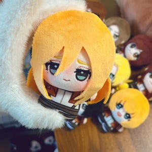 Attack on Titan 10cm plushies Levi Eren Mikasa Armin Hange Annie Ymir Historia Erwin Sasha, Anime fans gift, plush toys, handmade plushies bild 10